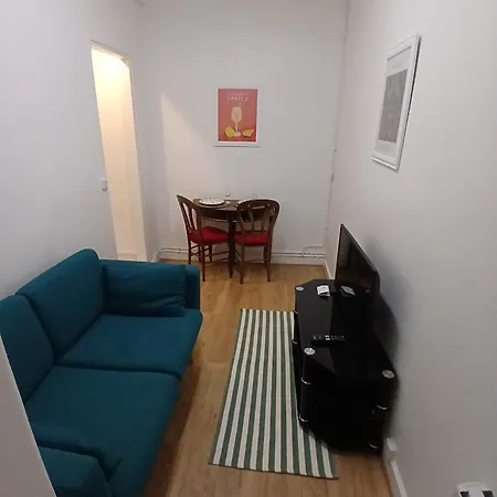 My Little In * Neuilly-sur-Seine